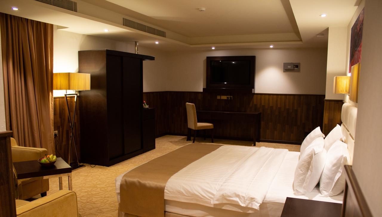 The Secure Inn Hotel Μουσκάτ Εξωτερικό φωτογραφία