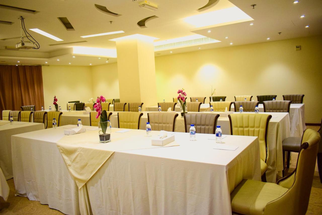 The Secure Inn Hotel Μουσκάτ Εξωτερικό φωτογραφία