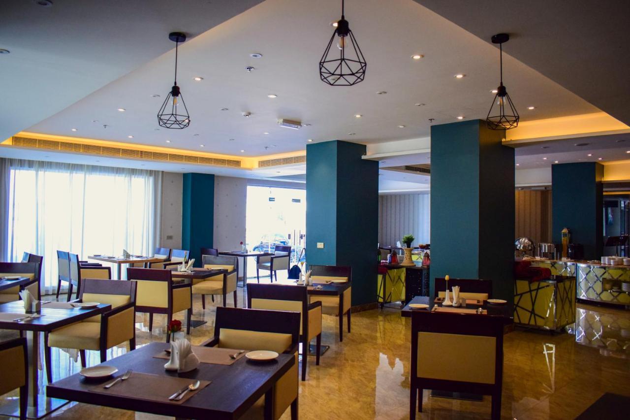 The Secure Inn Hotel Μουσκάτ Εξωτερικό φωτογραφία
