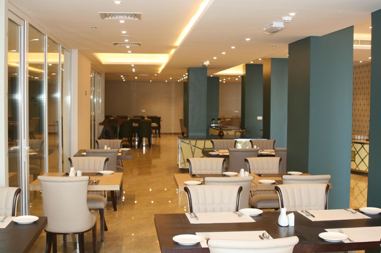 The Secure Inn Hotel Μουσκάτ Εξωτερικό φωτογραφία