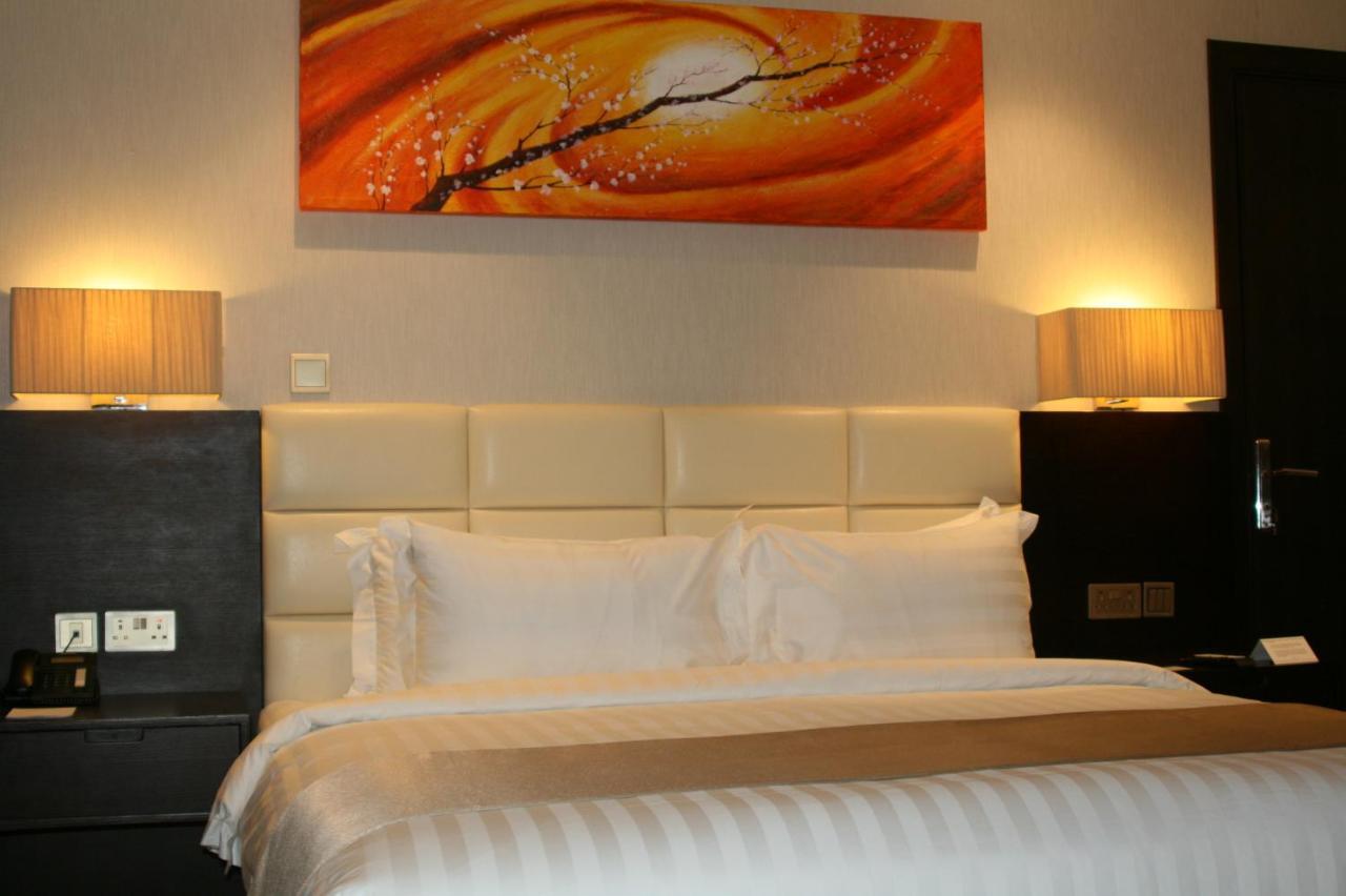 The Secure Inn Hotel Μουσκάτ Εξωτερικό φωτογραφία